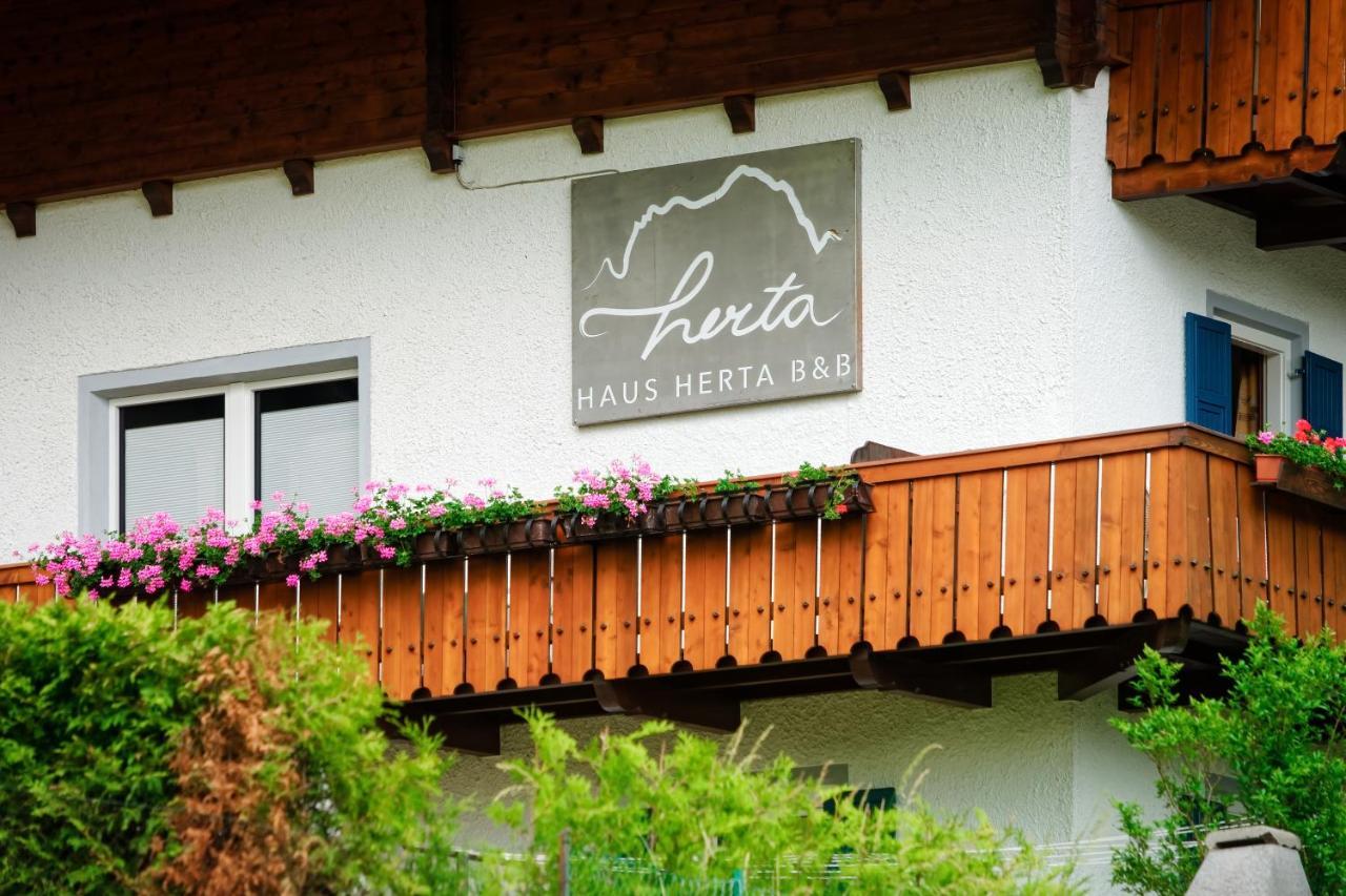 Haus Herta B&B 노바레반떼 외부 사진
