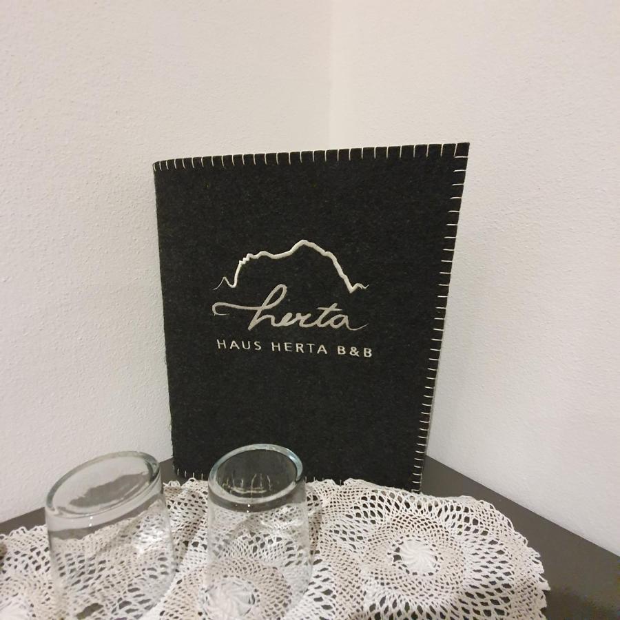 Haus Herta B&B 노바레반떼 외부 사진